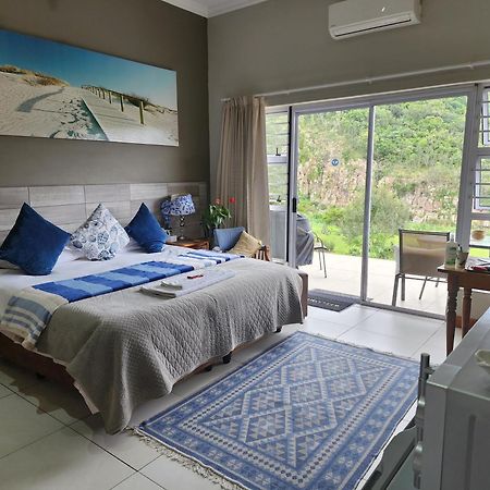 Mackenzies Accommodation East London Esterno foto