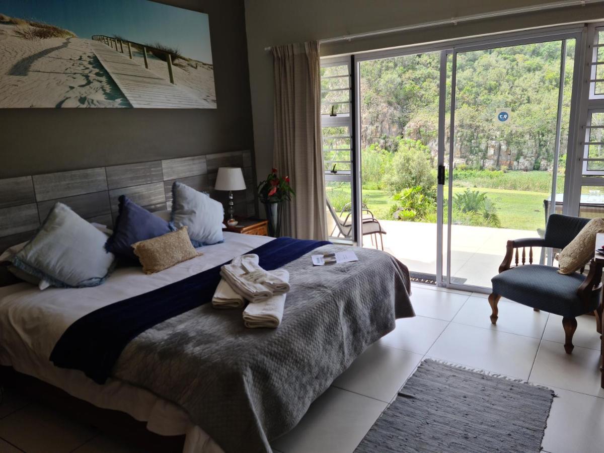 Mackenzies Accommodation East London Esterno foto