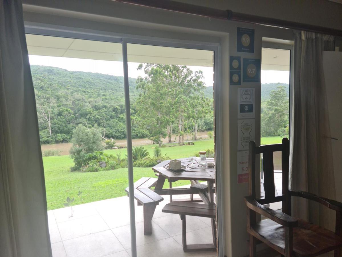 Mackenzies Accommodation East London Esterno foto