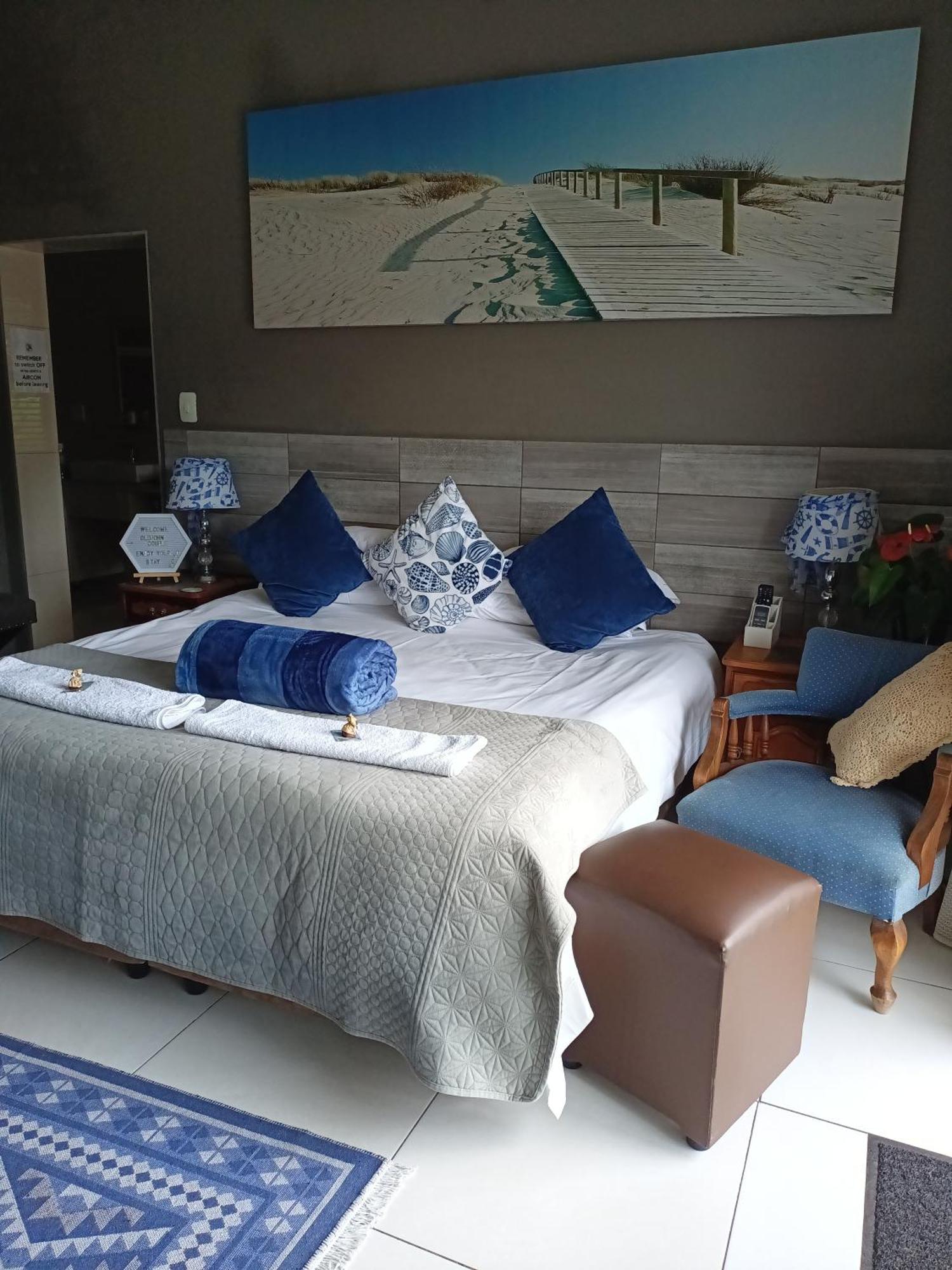 Mackenzies Accommodation East London Esterno foto